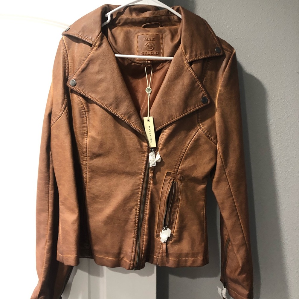 Jacket BRAND NEW